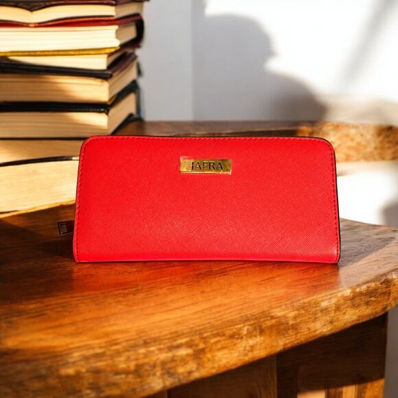 Jafra New textured zippered vegan leather wallet - Picture 8 of 8